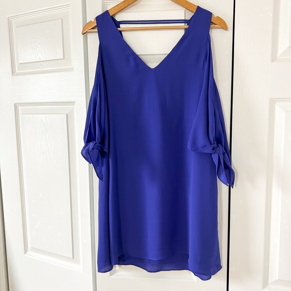 NWT REVOLVE Krisa Cobalt Blue Cold Shoulder Split Sleeve Shift Dress XS